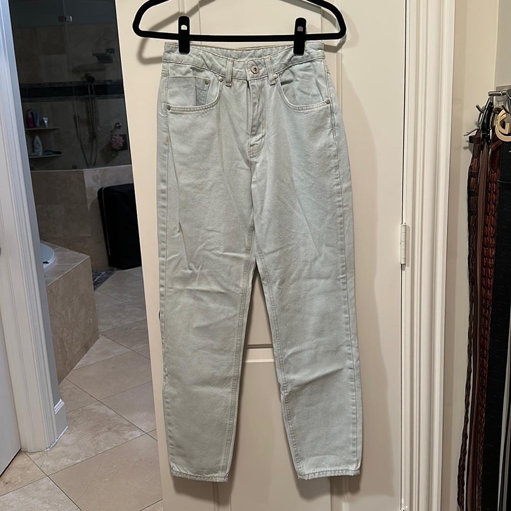 Ragged Lightwash Jeans